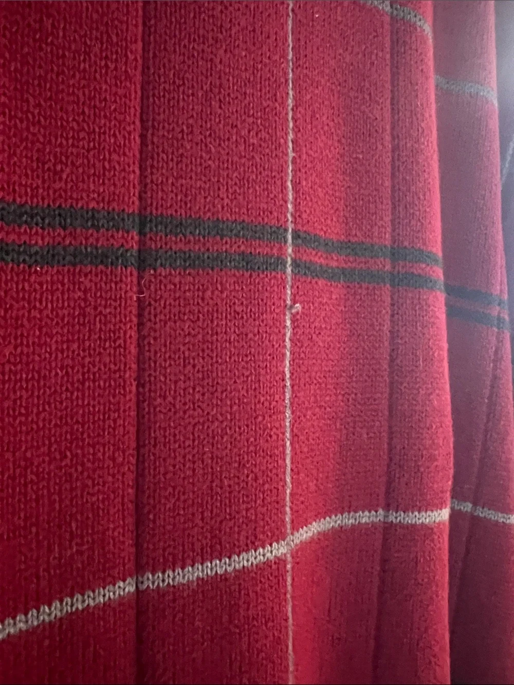 Vintage Oscar de la Renta Red Plaid Crewneck Sweater with Black and Gray pattern
